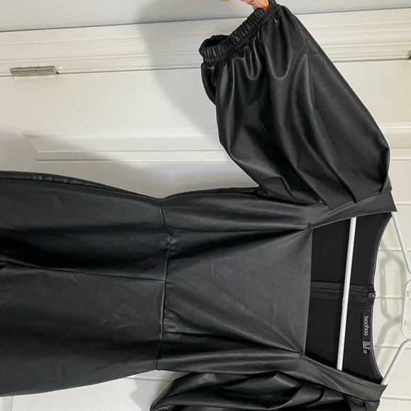 PU Leather Look Puff Sleeve Romper - Picture 3 of 4